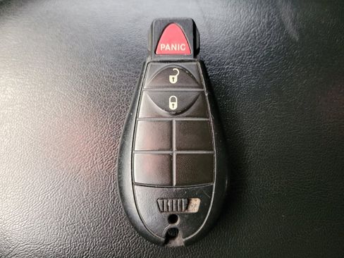 Used 2019 Jeep Cherokee Latitude w/ Popular Appearance Group image 32