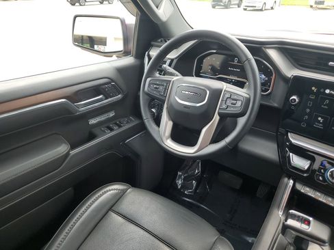Certified 2024 GMC Sierra 1500 Denali w/ Denali Reserve Package image 17