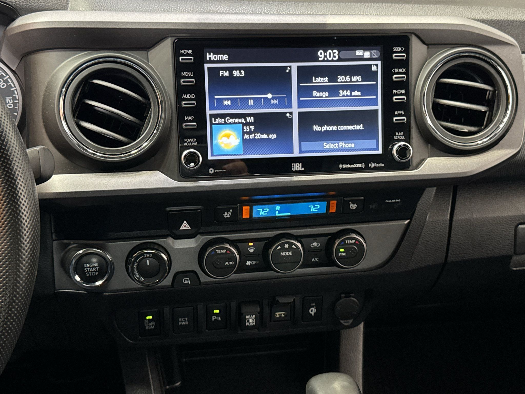 Used 2021 Toyota Tacoma TRD Off-Road w/ TRD Premium Off Road Package AWD/4WD image 25
