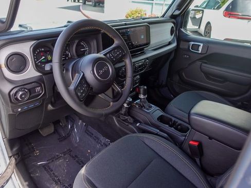 Used 2024 Jeep Wrangler Unlimited AWD/4WD image 11