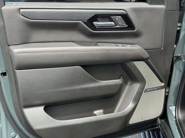 Used 2026 GMC Yukon AT4 Ultimate AWD/4WD image 6