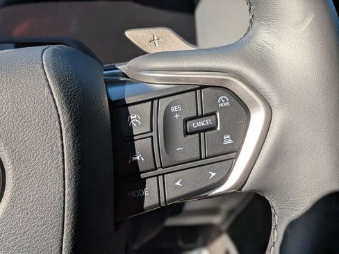 Used 2024 Lexus GX 550 w/ Accessory Package (2T) image 23