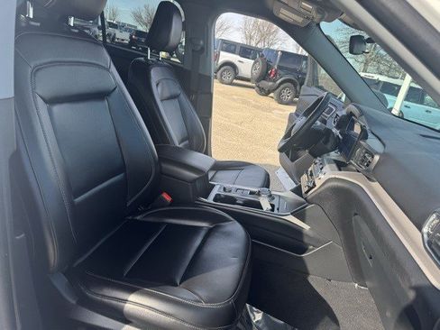Certified 2023 Ford Explorer XLT w/ Equipment Group 202A image 34