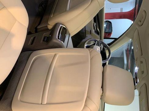 Used 2021 Cadillac XT6 Premium Luxury image 58