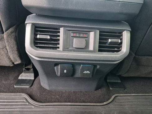 Used 2022 Ford F150 Lariat w/ Equipment Group 502A High AWD/4WD image 13