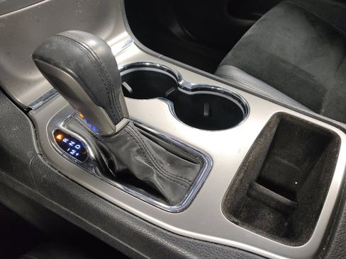 Used 2017 Jeep Grand Cherokee Altitude image 26