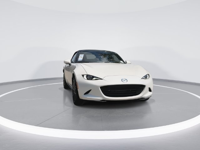 New 2026 MAZDA MX-5 Miata Grand Touring RWD image 2