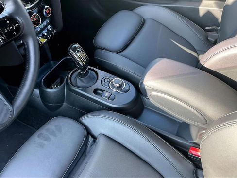 Used 2024 MINI Cooper SE image 18