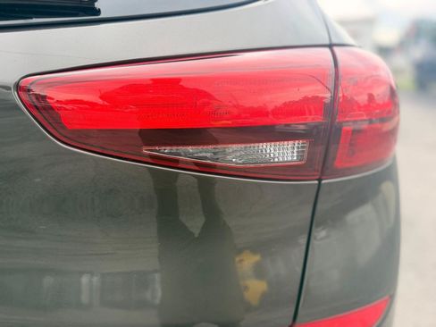 Used 2019 Hyundai Tucson Value FWD image 29