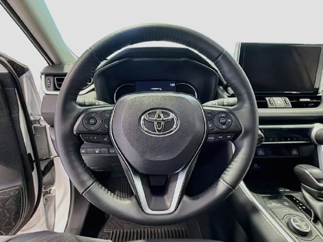 Used 2025 Toyota RAV4 XLE Premium w/ Weather Package AWD/4WD image 9