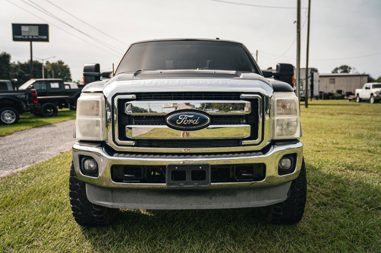 Used 2013 Ford F250 Lariat w/ Lariat Ultimate Pkg AWD/4WD image 2