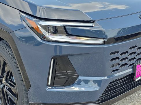 New 2026 Toyota RAV4 XSE w/ Panoramic Sun Roof Package AWD/4WD image 27