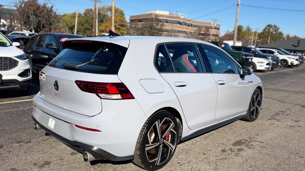 Used 2024 Volkswagen GTI SE FWD image 8