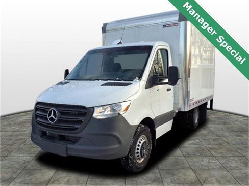 Used 2023 Mercedes-Benz Sprinter 3500 image 1