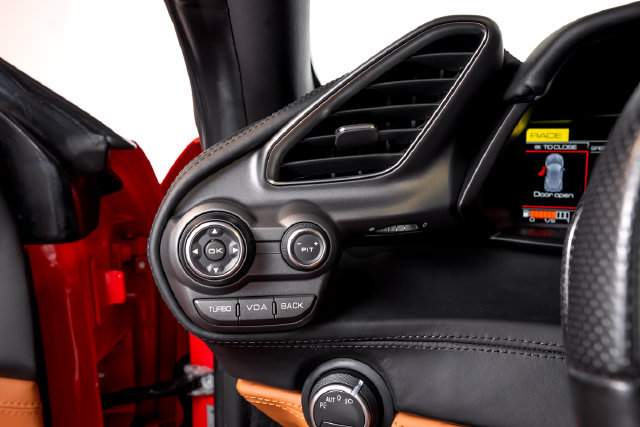 Certified 2018 Ferrari 488 GTB RWD image 40