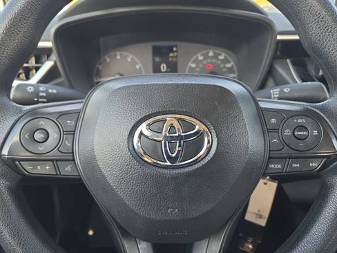 Used 2024 Toyota Corolla LE FWD image 21