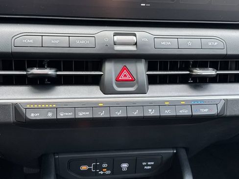 New 2026 Kia K4 FWD image 17
