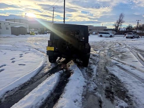 Used 2016 Jeep Wrangler Unlimited Sport image 4