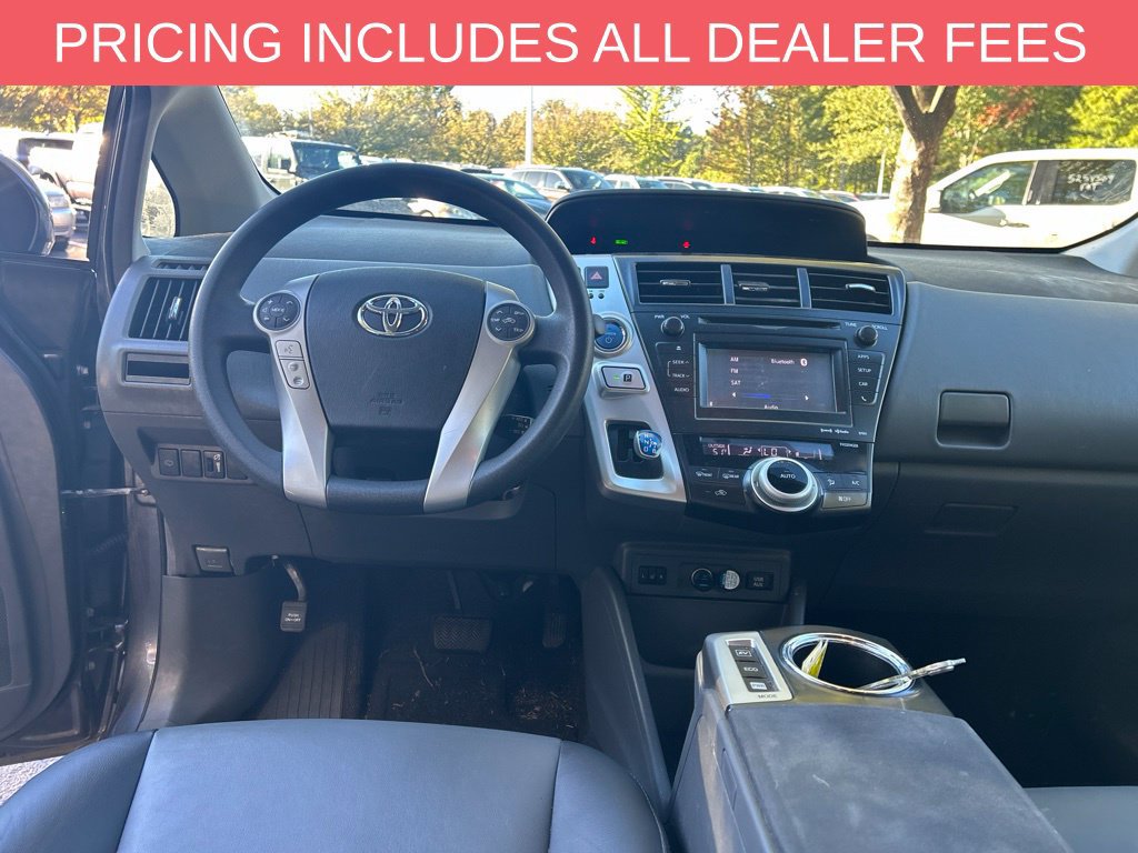 Used 2012 Toyota Prius V Five FWD image 3