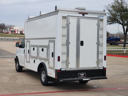 New 2025 Chevrolet Express 3500 w/ Power Convenience Package image 3