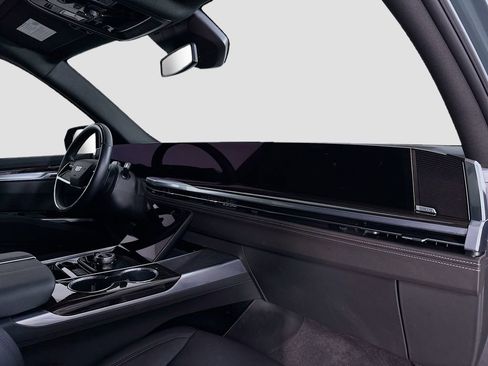 Used 2025 Cadillac Escalade Luxury image 31