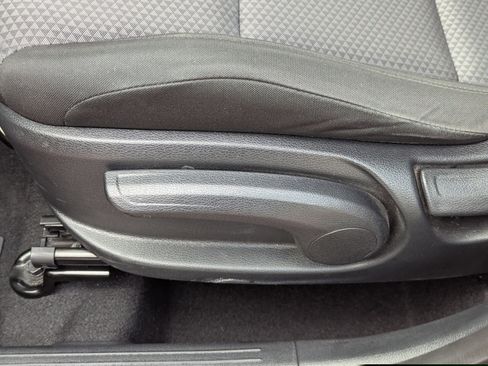 Used 2025 Kia Soul LX w/ LX Technology Package FWD image 22