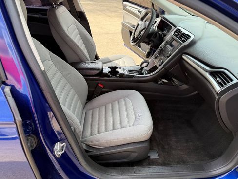 Used 2015 Ford Fusion S FWD image 18