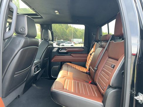 Used 2024 GMC Sierra 3500 Denali Ultimate AWD/4WD image 30