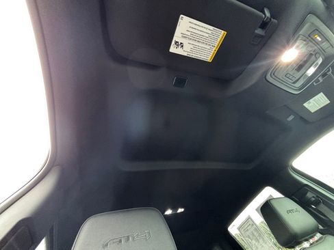 Used 2024 GMC Sierra 1500 AT4 w/ AT4 Premium Package AWD/4WD image 14