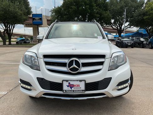 Used 2014 Mercedes-Benz GLK 250 BlueTEC 4MATIC image 2