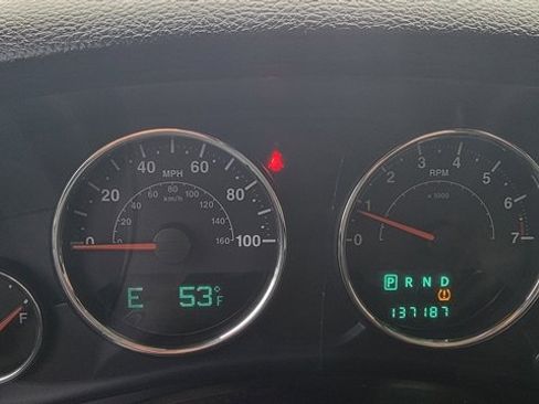 Used 2012 Jeep Wrangler Unlimited Sport image 19