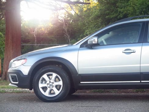 Used 2009 Volvo XC70 3.2 AWD/4WD image 26