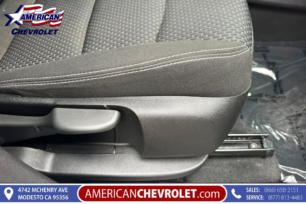 Used 2024 GMC Terrain SLE FWD image 24