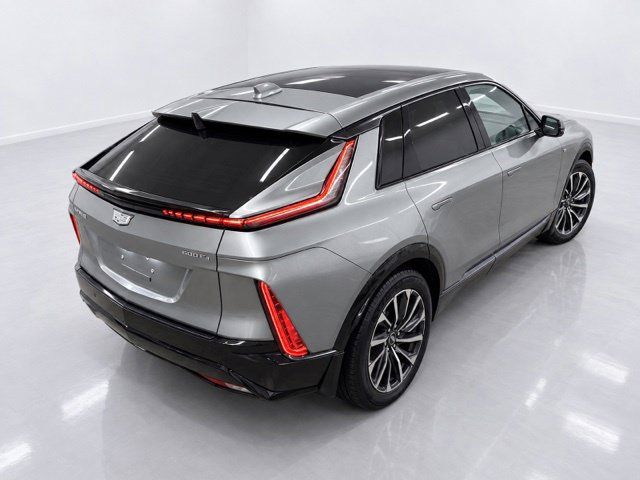 Used 2024 Cadillac Lyriq Sport AWD/4WD image 8