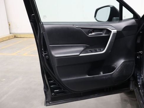 Used 2023 Toyota RAV4 XLE image 16