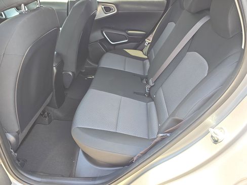 Certified 2022 Kia Soul LX image 16