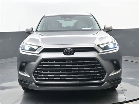 Used 2025 Toyota Grand Highlander FWD image 22