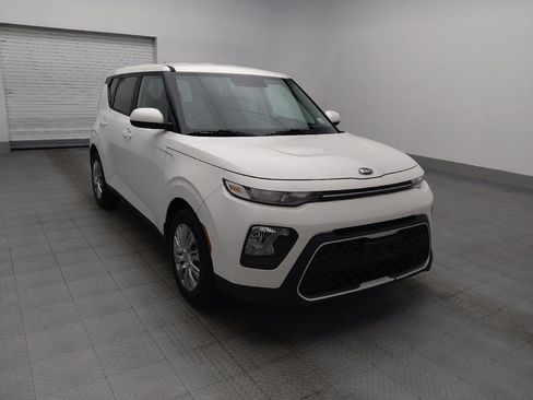 Used 2020 Kia Soul LX FWD image 13