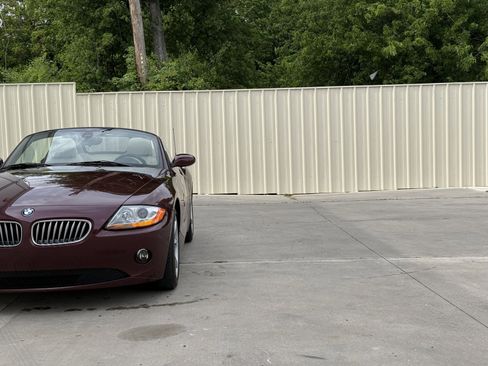 Used 2004 BMW Z4 3.0i RWD image 13