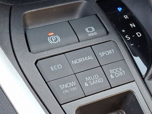 Certified 2025 Toyota RAV4 XLE Premium image 24