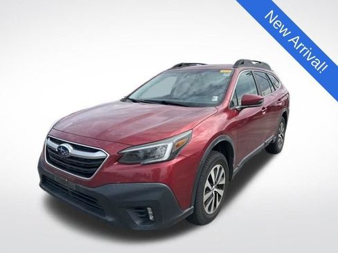 Used 2020 Subaru Outback Premium image 3