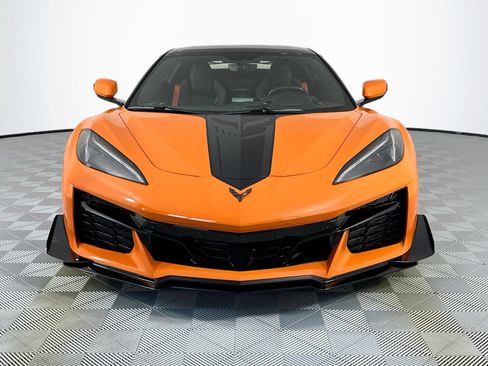 Used 2023 Chevrolet Corvette Z06 w/ Z07 Performance Package RWD image 28