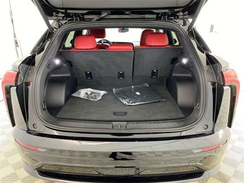 Used 2024 Chevrolet Blazer EV RS image 29