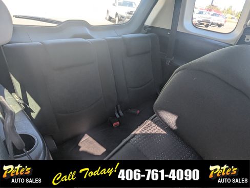 Used 2009 MAZDA MAZDA5 Sport FWD image 16