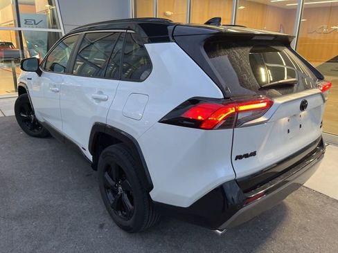 Used 2020 Toyota RAV4 XSE image 3