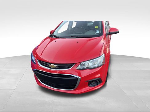 Used 2020 Chevrolet Sonic LT FWD image 2