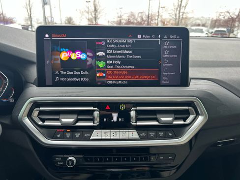 Certified 2024 BMW X3 xDrive30i w/ Premium Package image 27