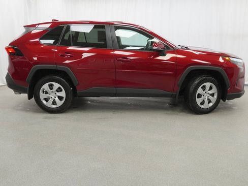 Used 2025 Toyota RAV4 LE image 9