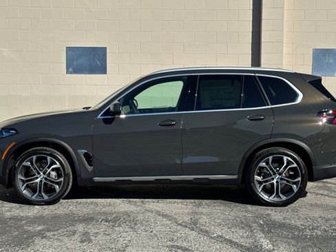 Used 2026 BMW X5 xDrive40i image 2