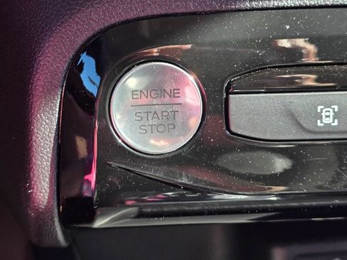 Used 2025 Ford Escape Active w/ Tech Pack #1 AWD/4WD image 18